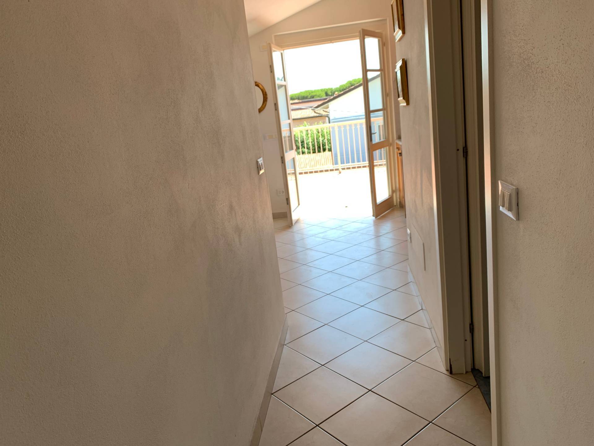 Appartamento in vendita a Massa, Marina di Massa