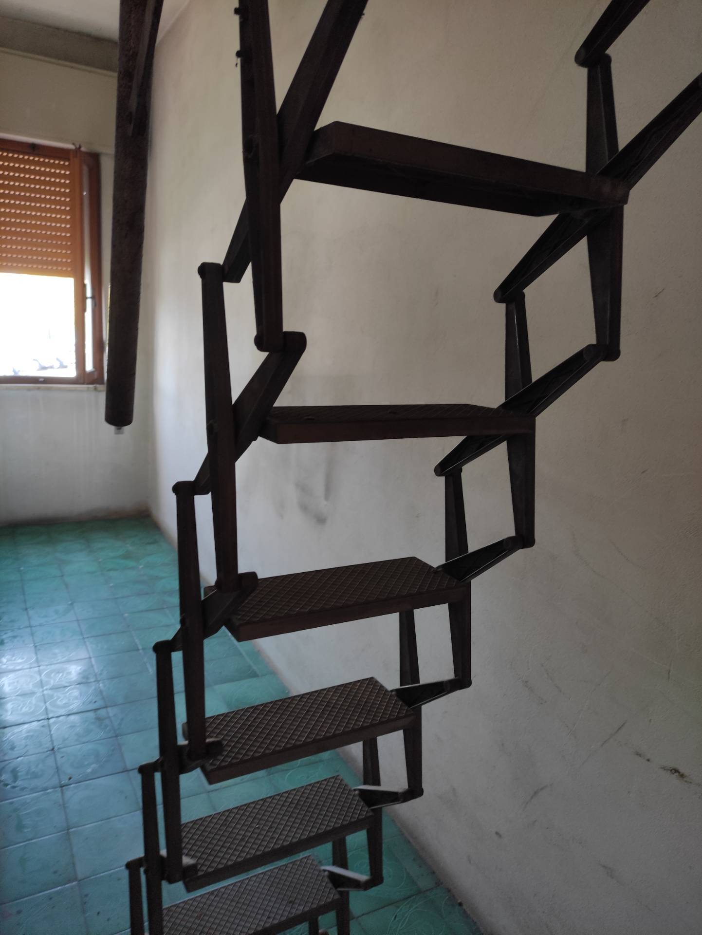 Casa indipendente in vendita a Chiesina Uzzanese, Capanna