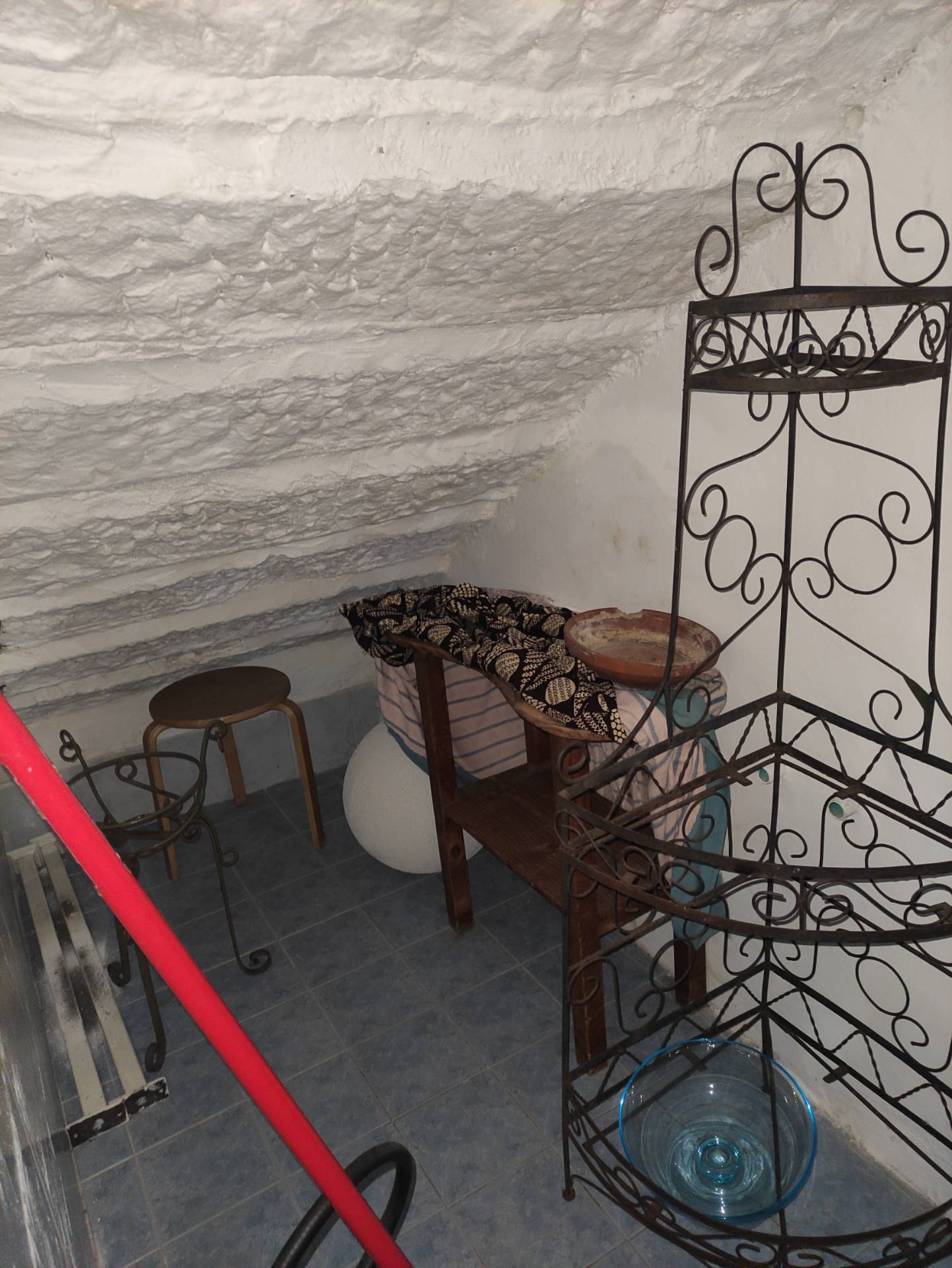 Fondo Commerciale in affitto a Montecatini-Terme, Biscolla