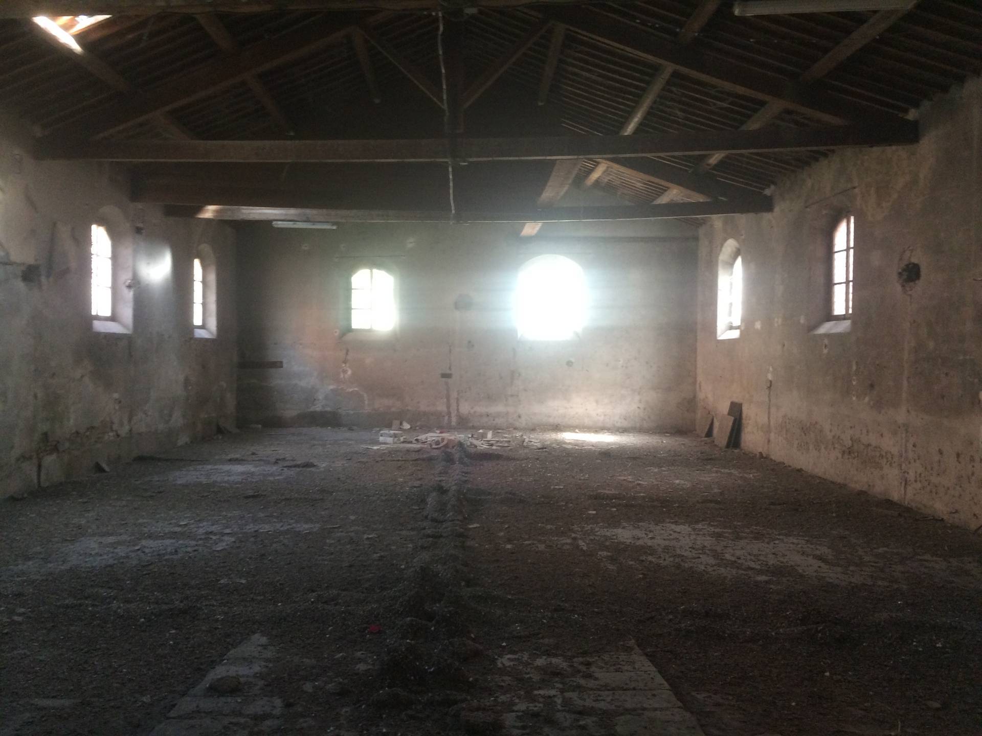 Fondo Commerciale in affitto a Lucca, Lucca fuori mura