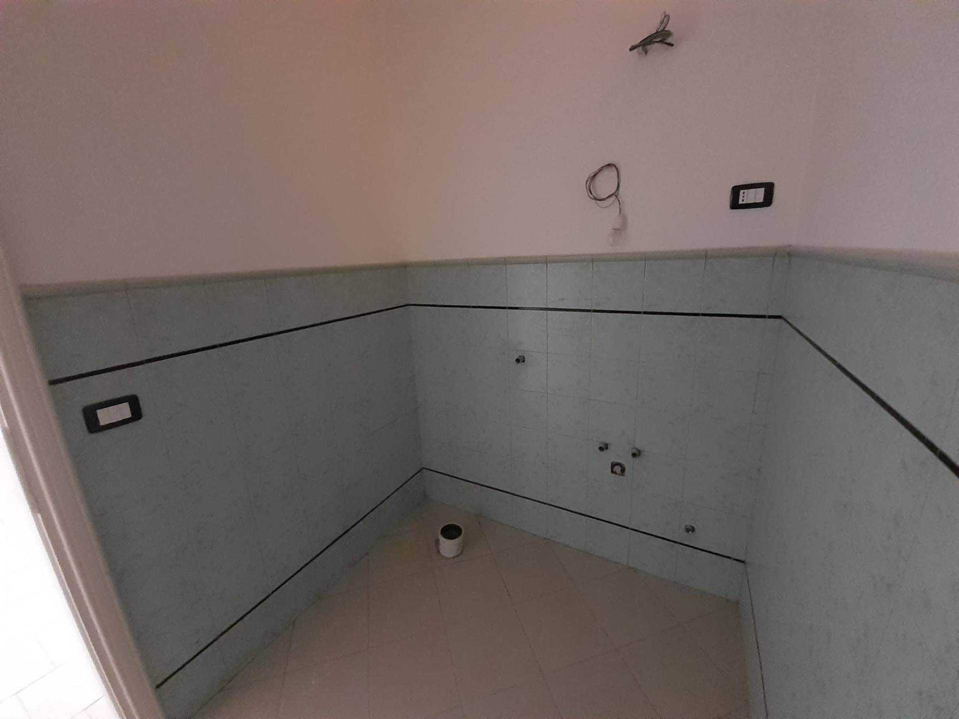 Fondo Commerciale in affitto a Viareggio, Centro