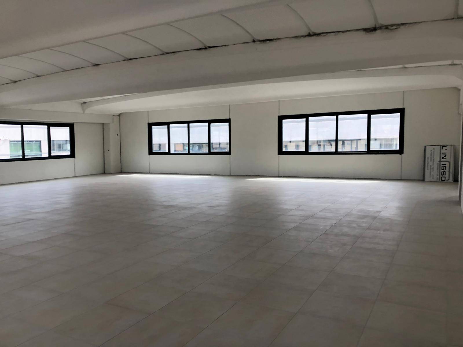 Fondo Commerciale in affitto a Lucca