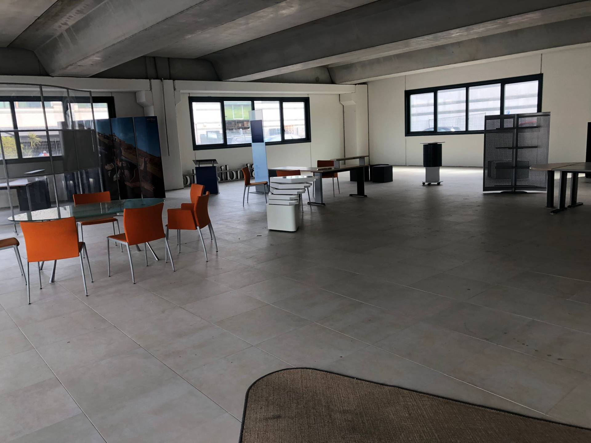 Fondo Commerciale in affitto a Lucca