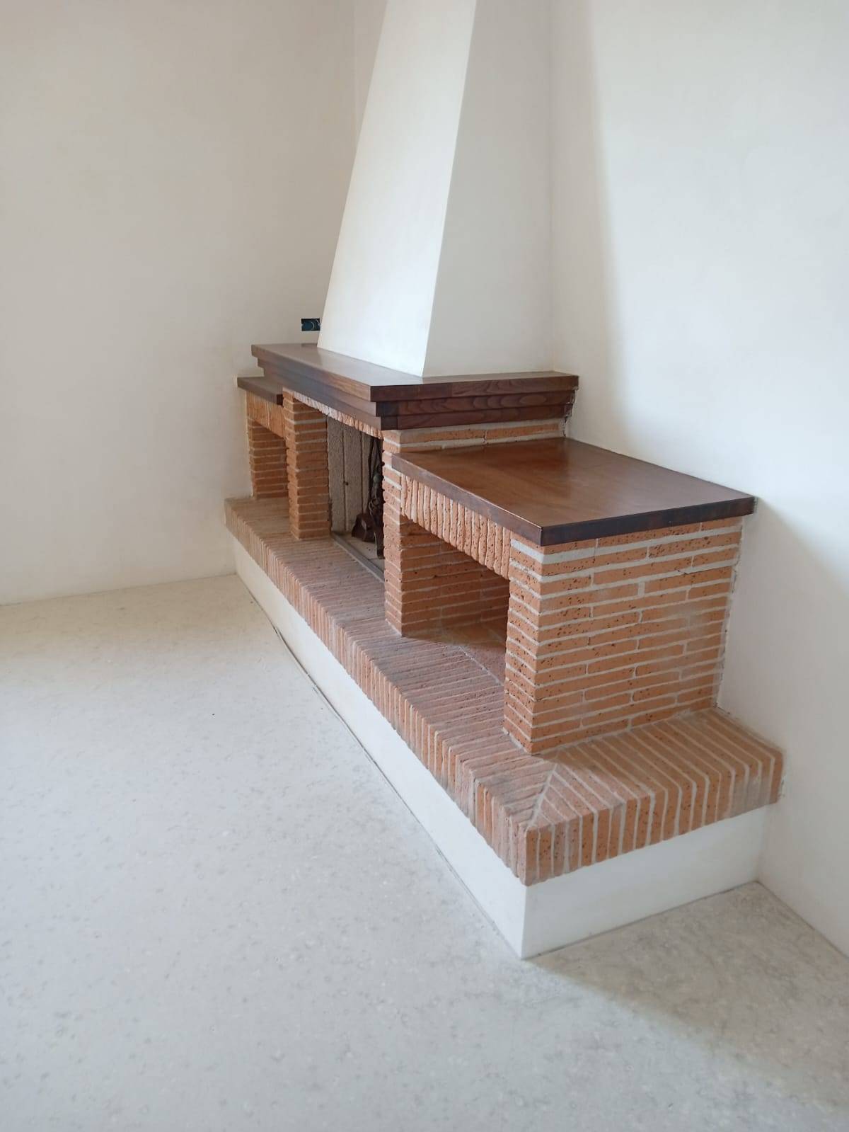 Casa indipendente in vendita a Lucca, Montuolo