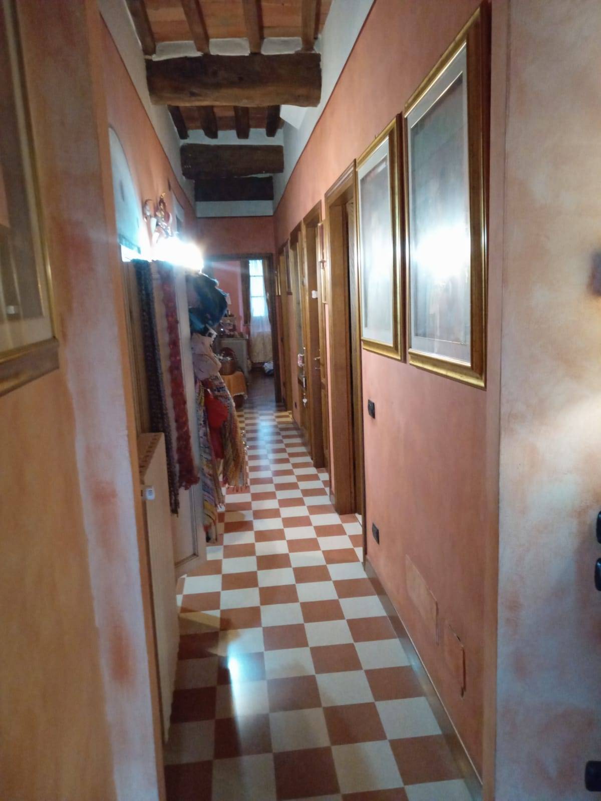 Appartamento in vendita a Villa Basilica, Capoluogo