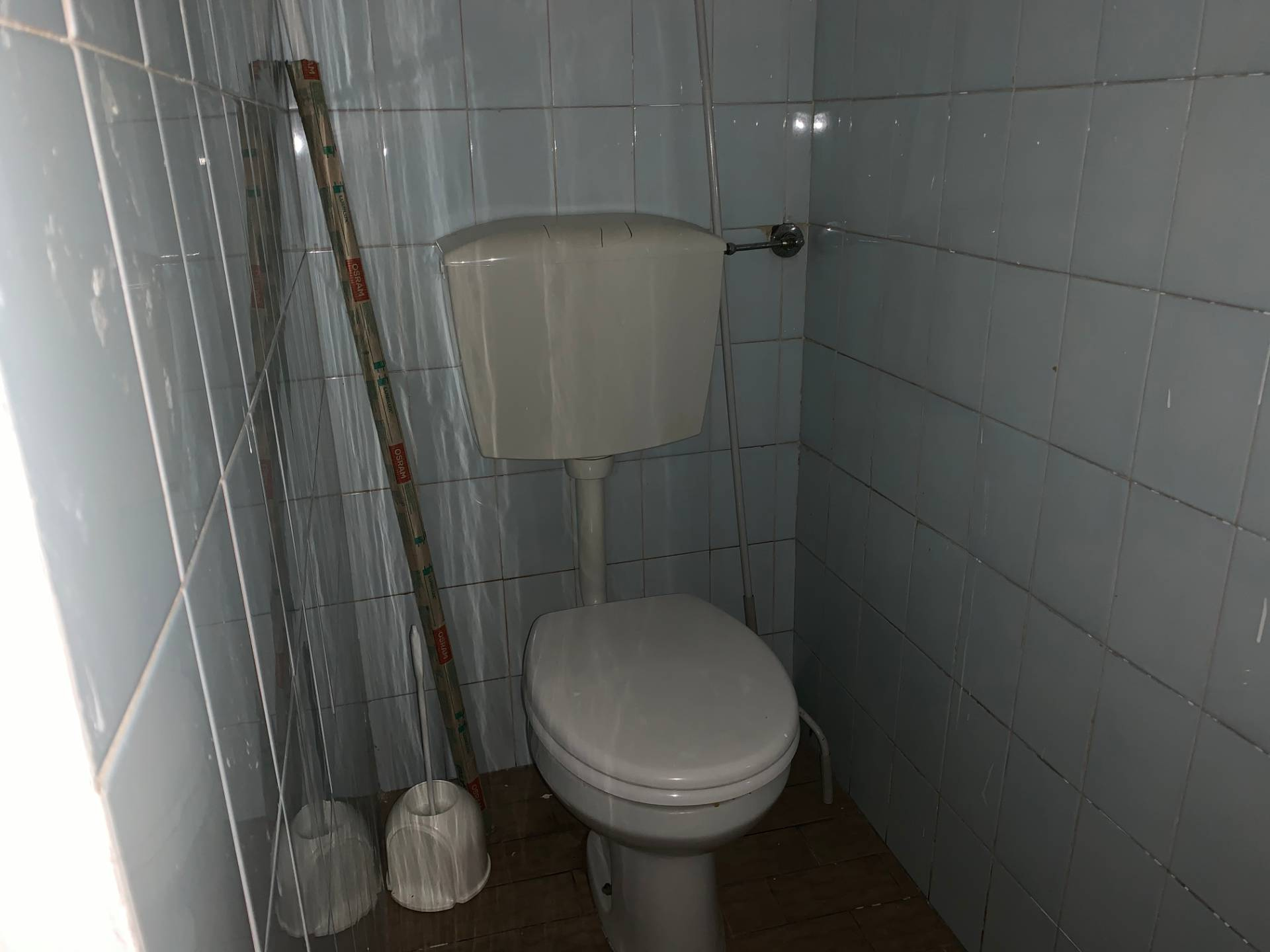 Fondo Commerciale in affitto a Lucca, San Concordio Contrada