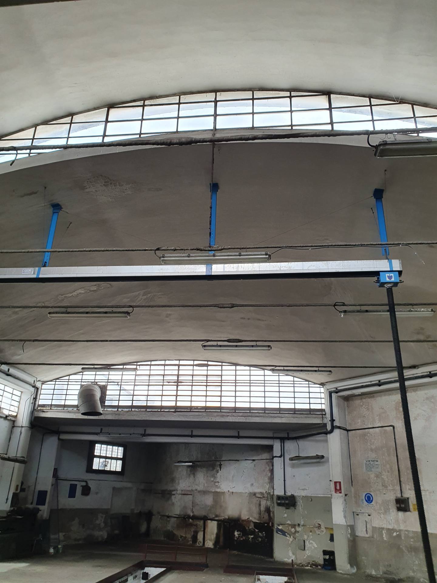 Fondo Commerciale in affitto a Lucca, Lucca fuori mura