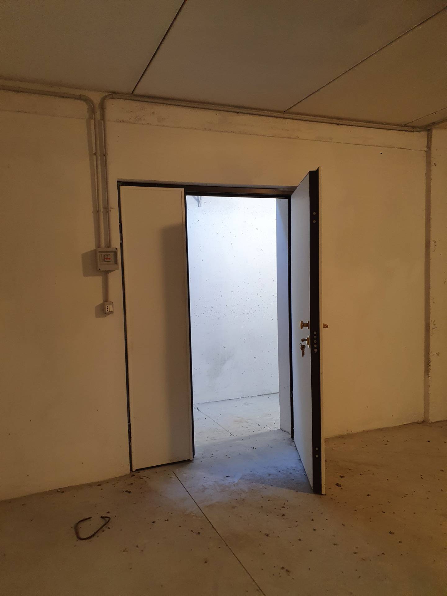 Fondo Commerciale in affitto a Capannori, Lammari