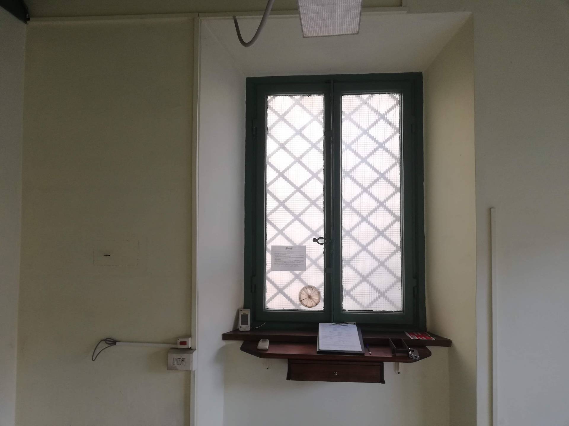 Fondo Commerciale in affitto a Lucca