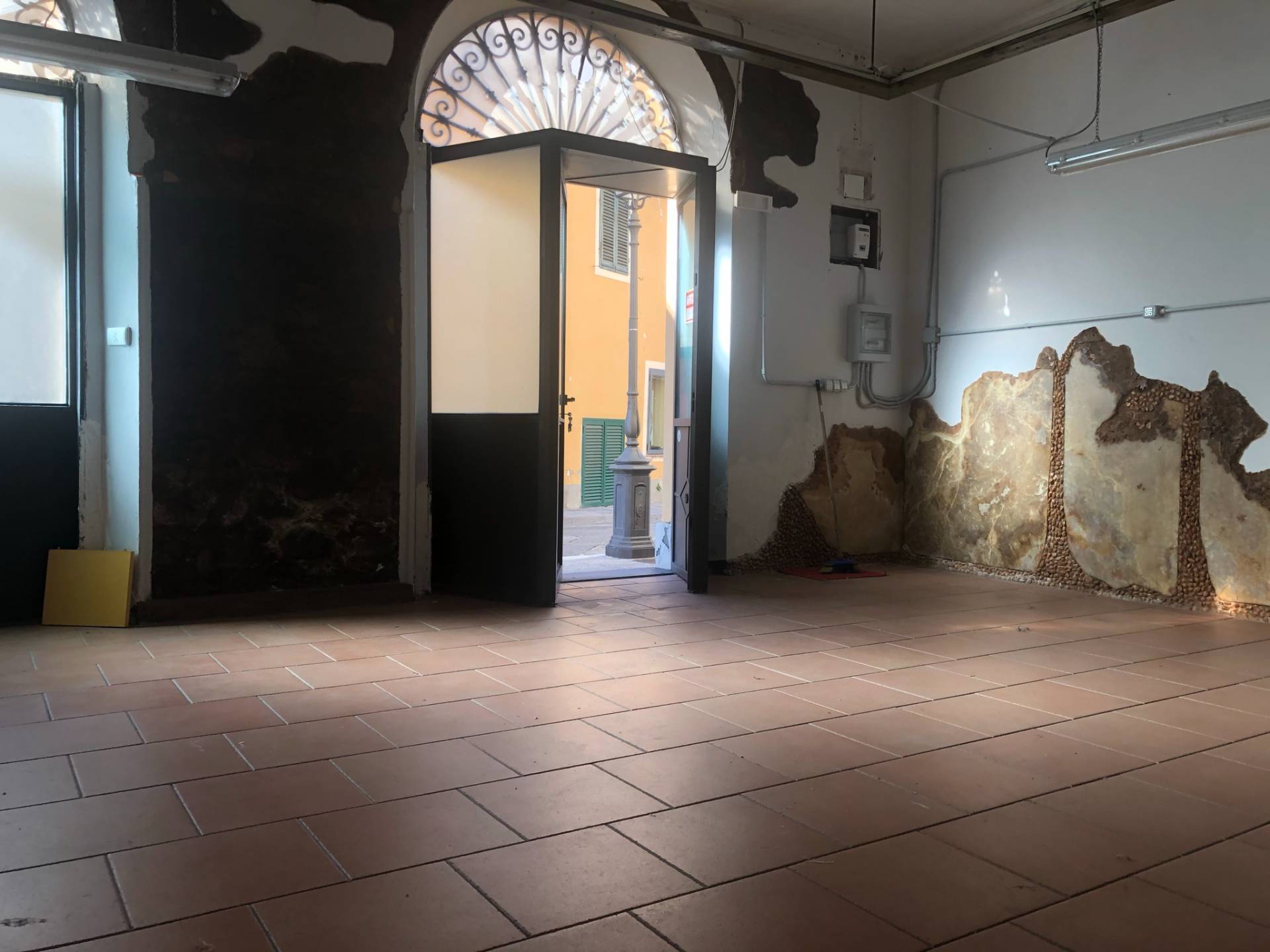 Fondo Artigianale in affitto a Altopascio, Altopascio