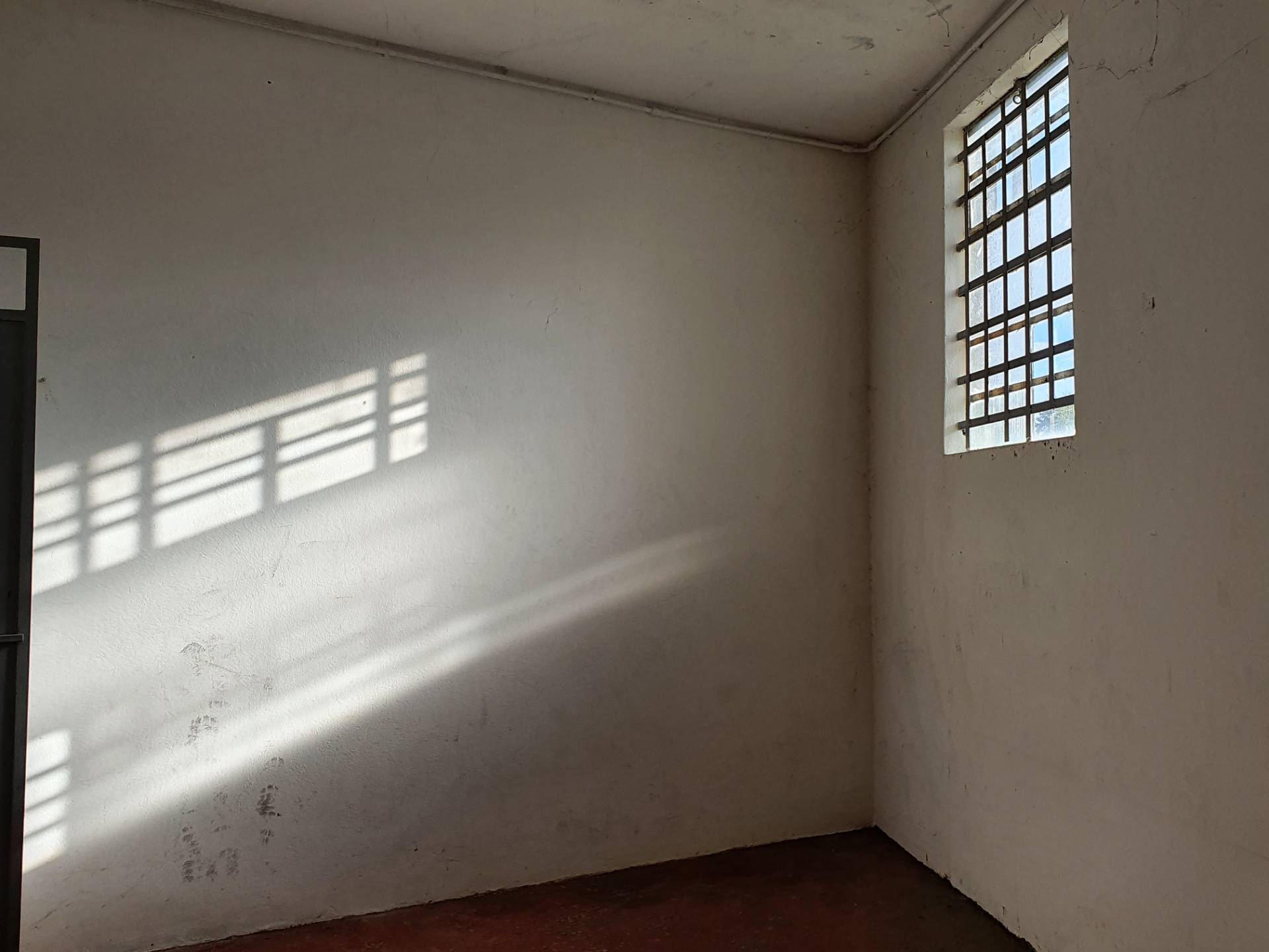 Fondo Commerciale in affitto a Lucca, Antraccoli