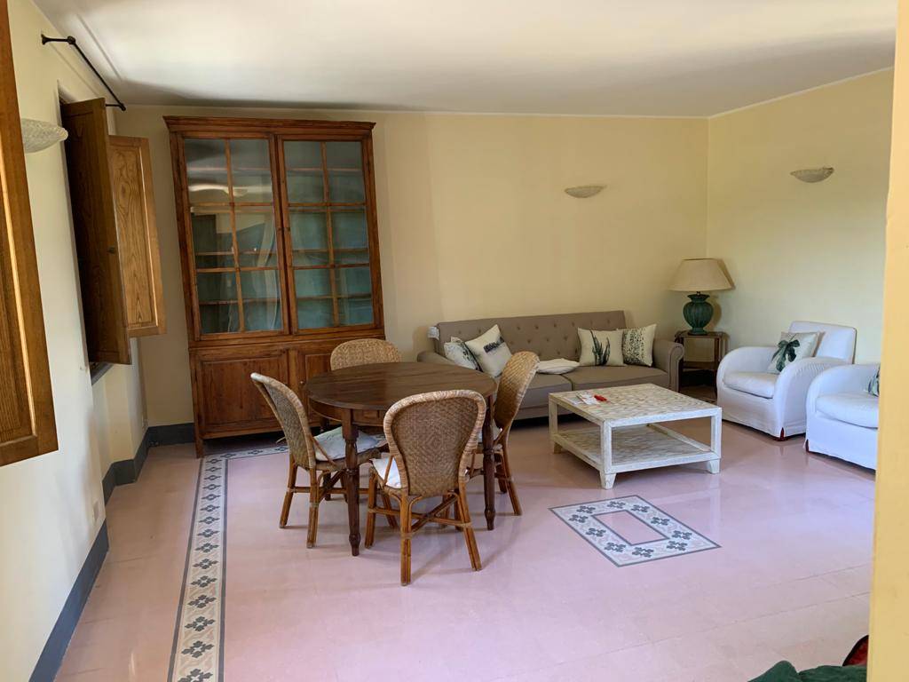 Casa indipendente in affitto a Camaiore, Capezzano