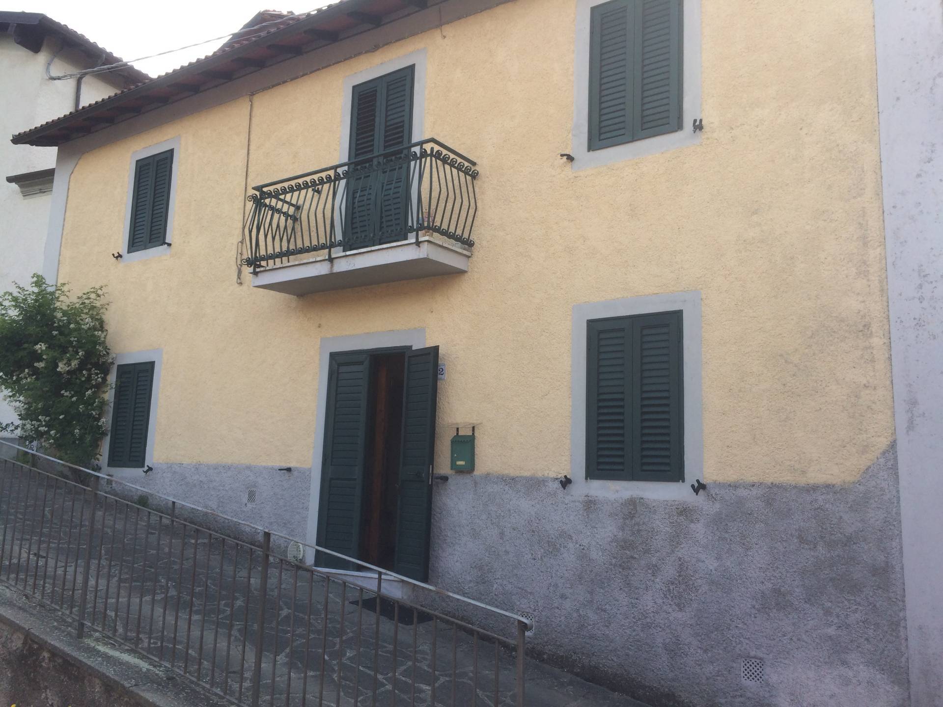 Casa indipendente in vendita a Molazzana, Sassi
