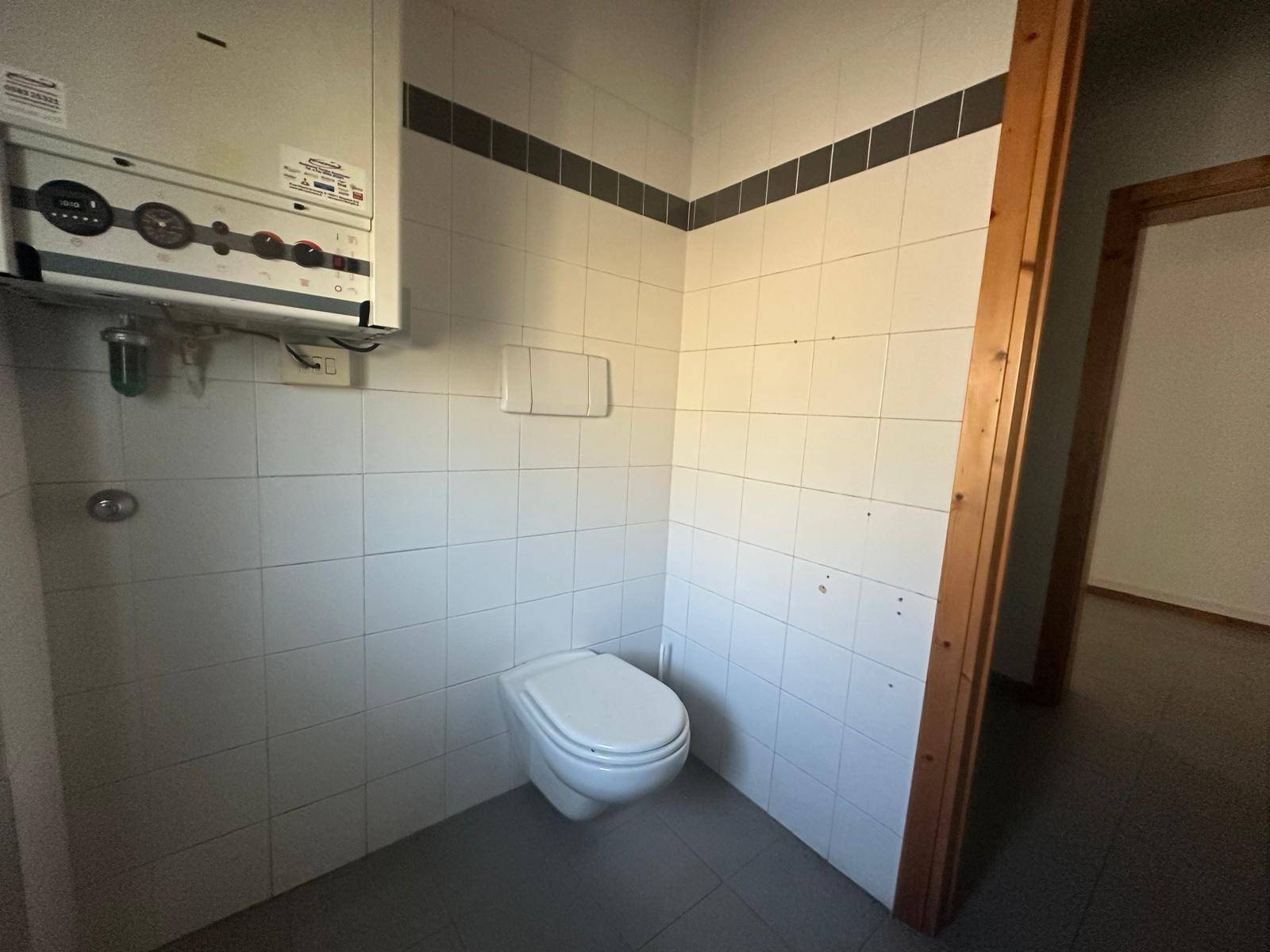 Ufficio in affitto a Lucca, San Marco