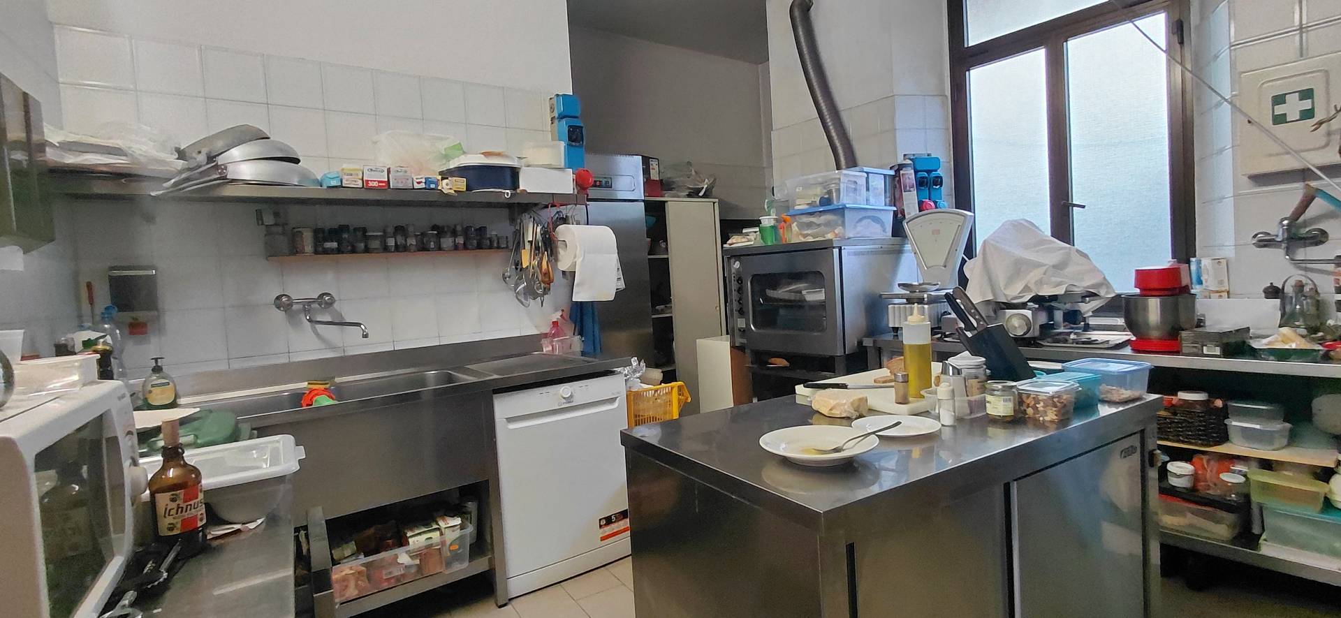 Fondo Commerciale in vendita a Montecatini-Terme