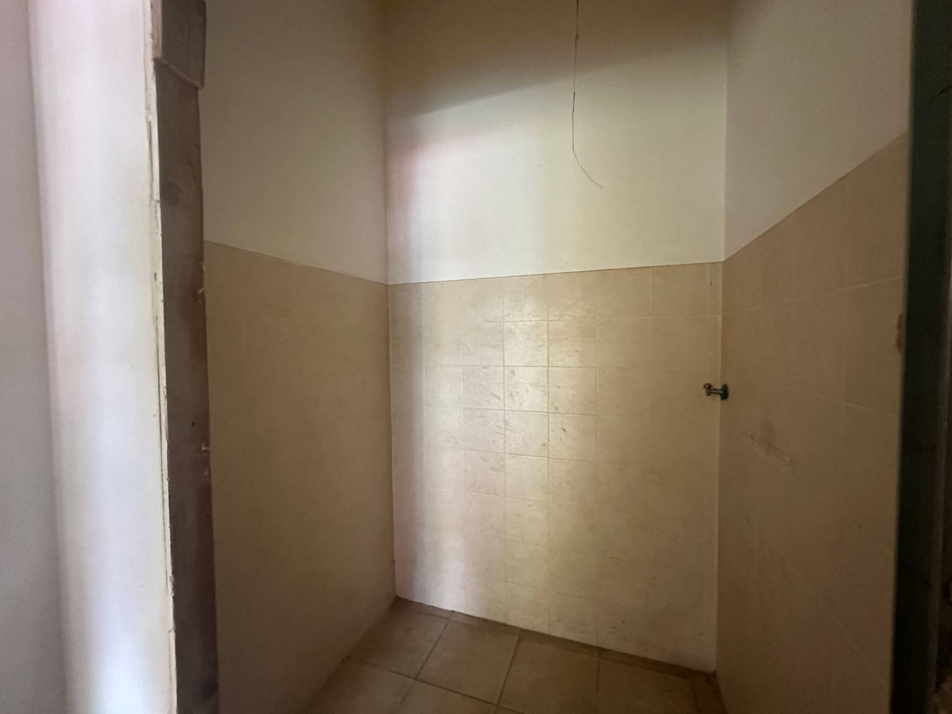 Fondo Commerciale in affitto a Lucca, Lucca fuori mura