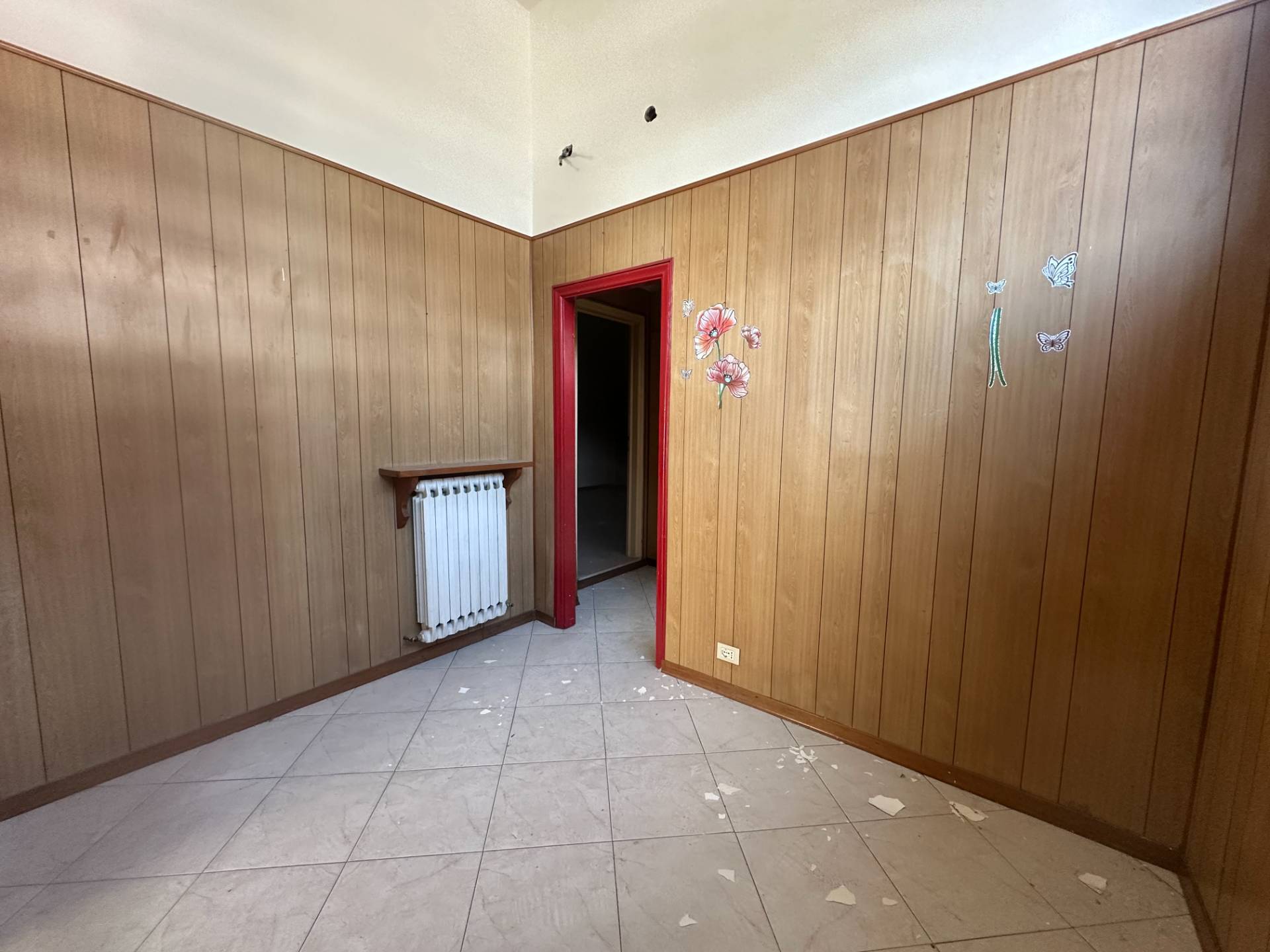 Fondo Commerciale in vendita a Porcari, Porcari