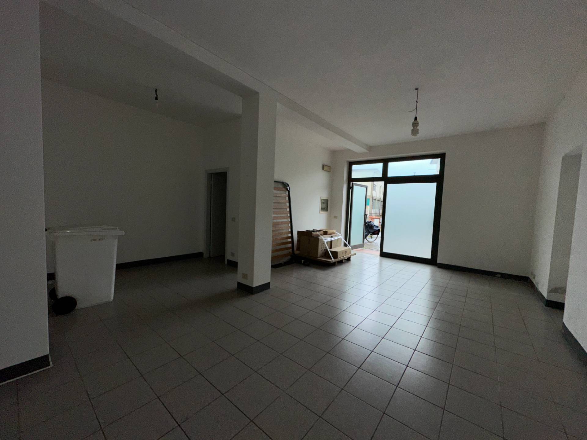 Magazzino in affitto a Capannori, Segromigno in Monte