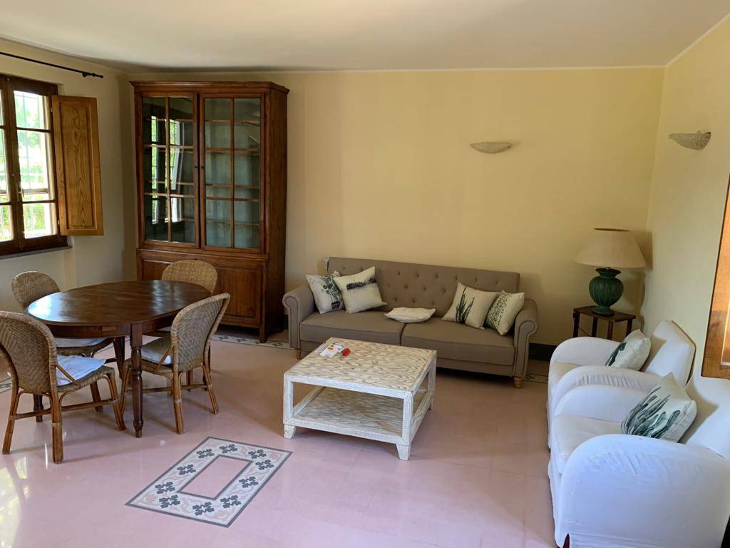 Casa indipendente in vendita a Camaiore, Capezzano