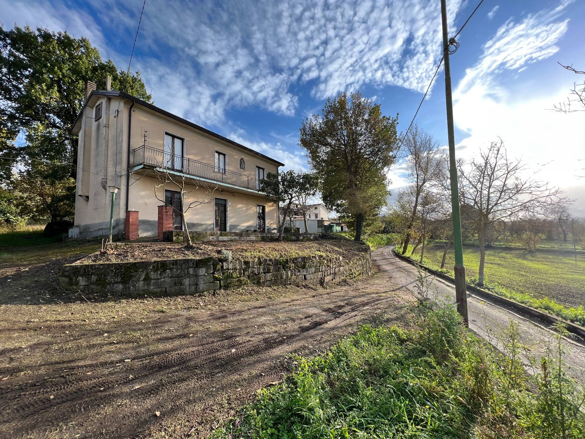 Casa indipendente in vendita a Mirabella Eclano