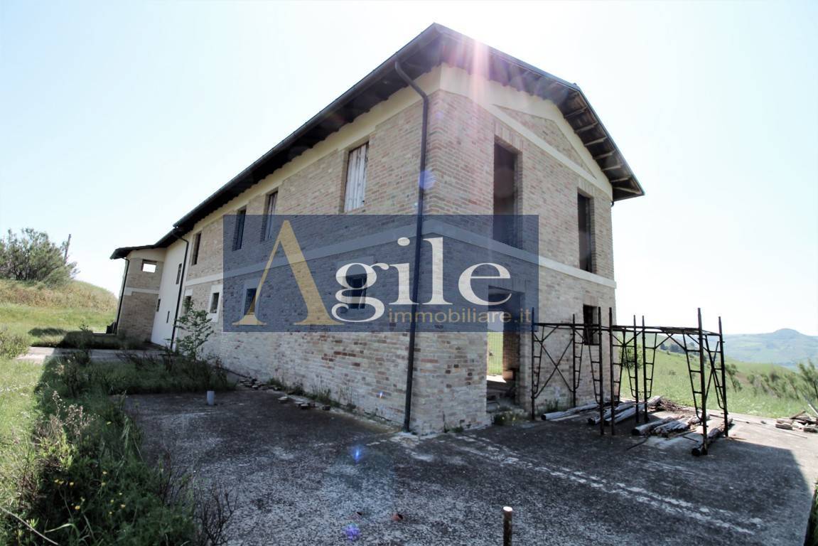 Rustico da ristrutturare, Ascoli Piceno poggio di bretta
