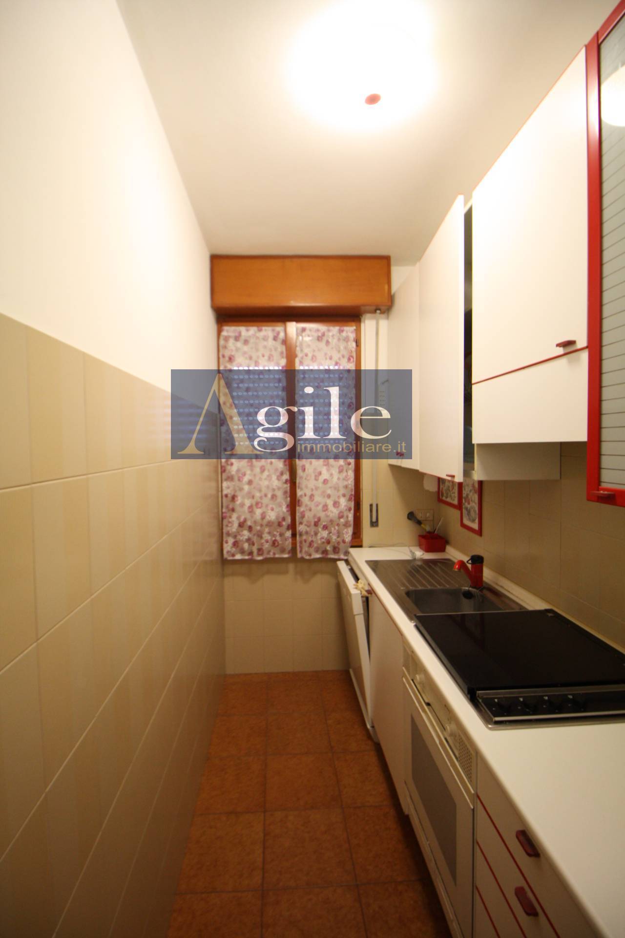 Appartamento in vendita a Grottammare, sopra la Statale 16