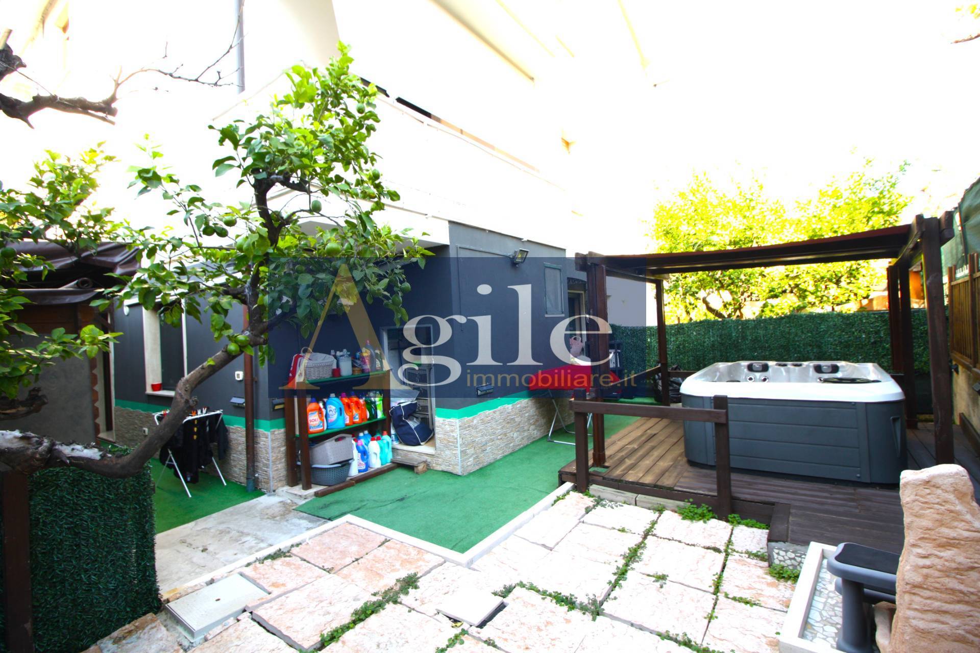 Appartamento in vendita a Grottammare, sopra la Statale 16