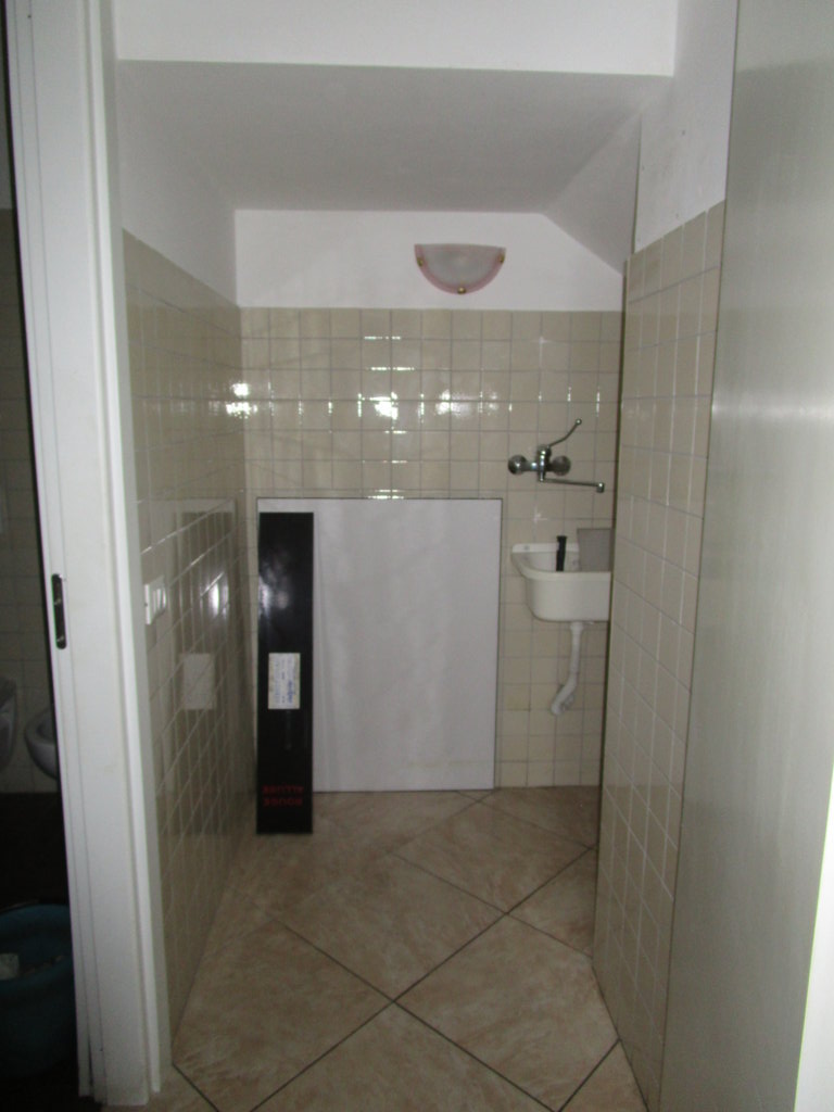 Locale commerciale in affitto a San Benedetto del Tronto, Centralissima