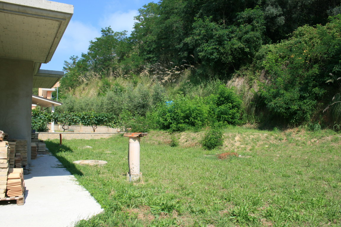 Casa singola in vendita a Cupra Marittima, sopra la Statale 16
