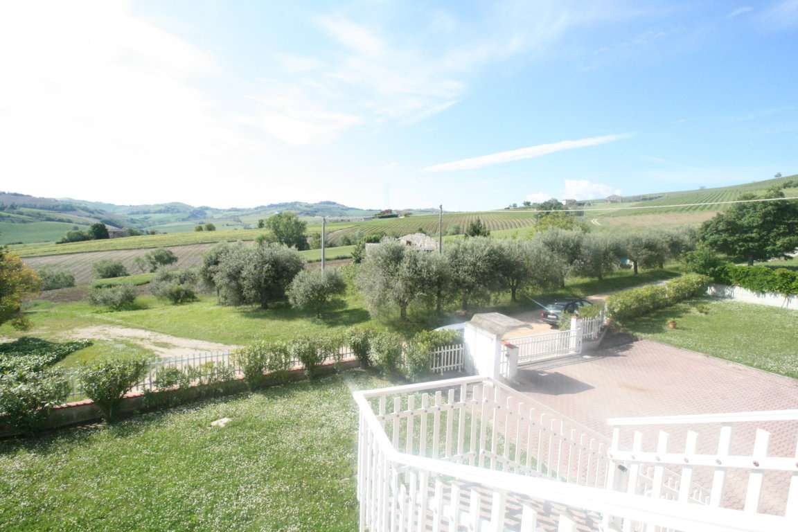 Casa singola in vendita a Carassai