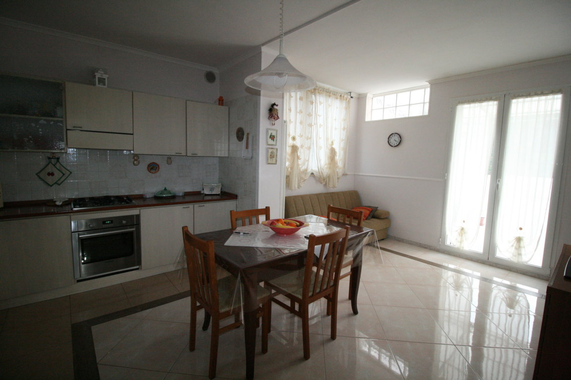 Appartamento in vendita a Acquaviva Picena, Sant'Angelo zona industriale