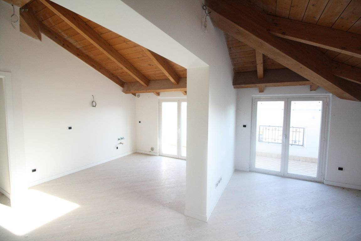 Attico/Mansarda in vendita a Ascoli Piceno, Borgo Solest