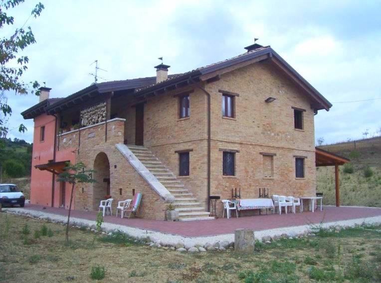 Rustico/Casale in vendita a Castel di Lama, Castel di Lama Basso