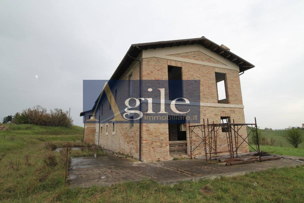 Rustico/Casale in vendita a Ascoli Piceno, Poggio di Bretta