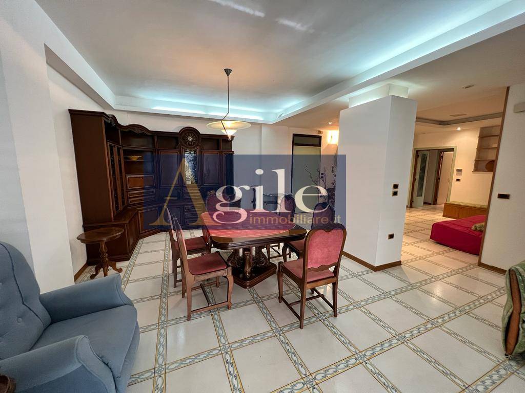 Appartamento in vendita a San Benedetto del Tronto, Centrale