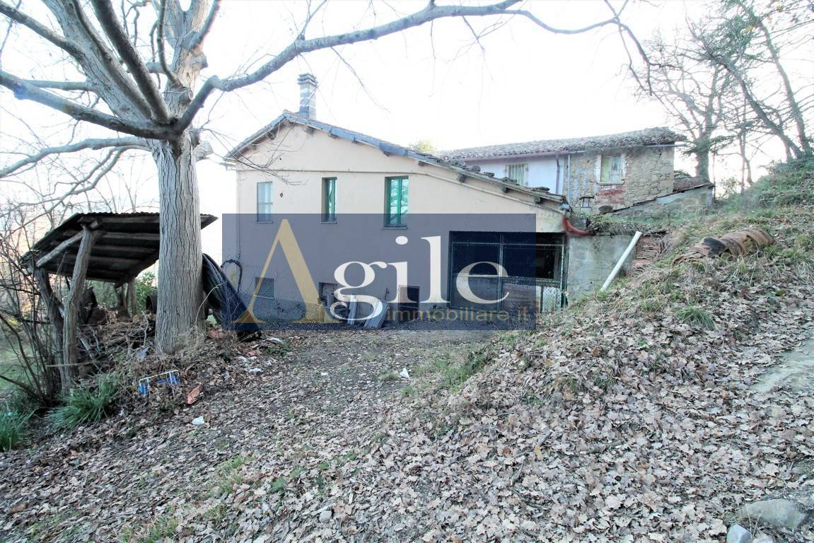 Casa indipendente in vendita a Venarotta, Vallorano