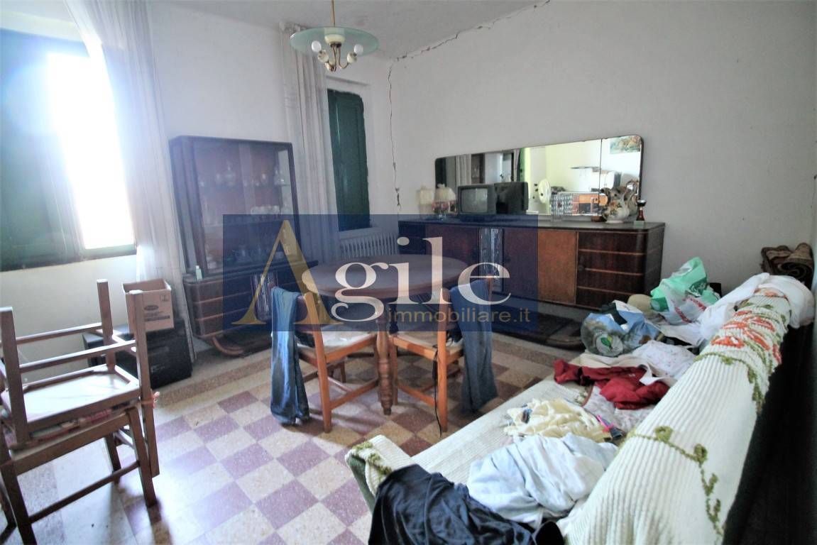 Casa indipendente in vendita a Venarotta, Vallorano