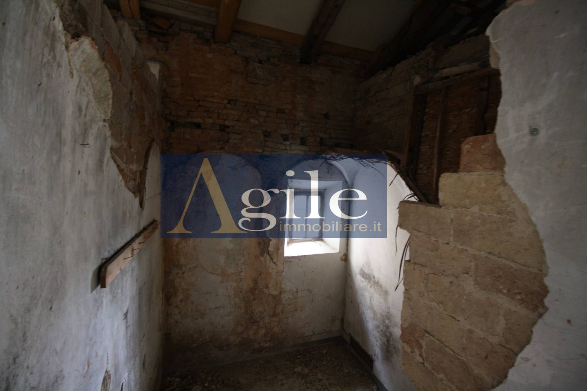 Casa Cielo Terra in vendita a Monsampolo del Tronto, Monsampolo