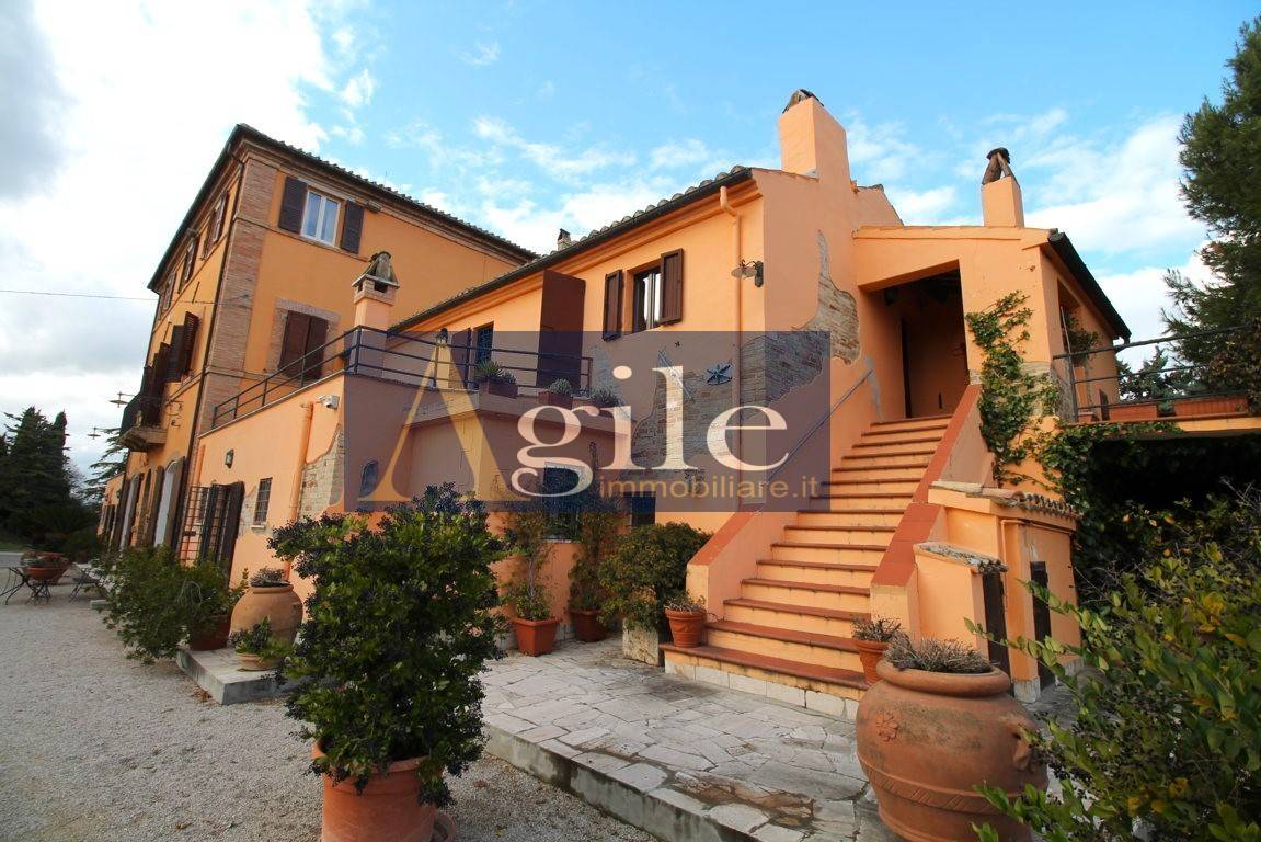 Palazzo Storico in vendita a Offida