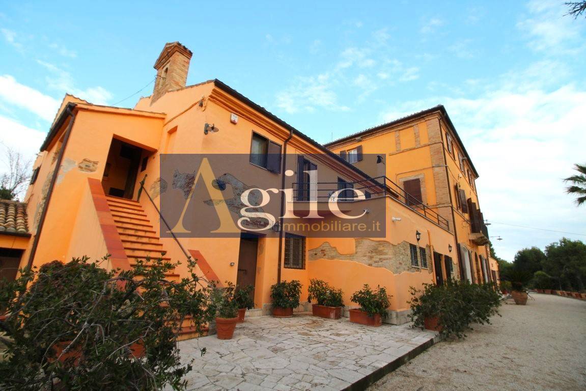 Palazzo Storico in vendita a Offida