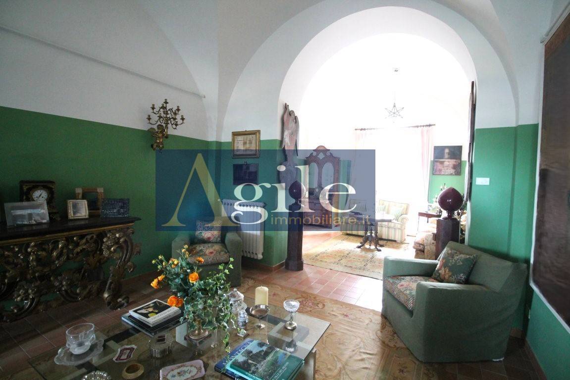 Palazzo Storico in vendita a Offida