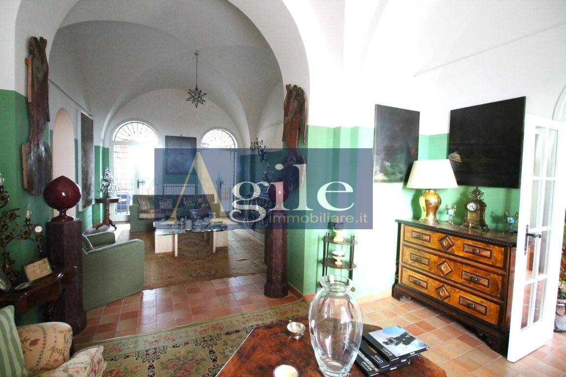 Palazzo Storico in vendita a Offida