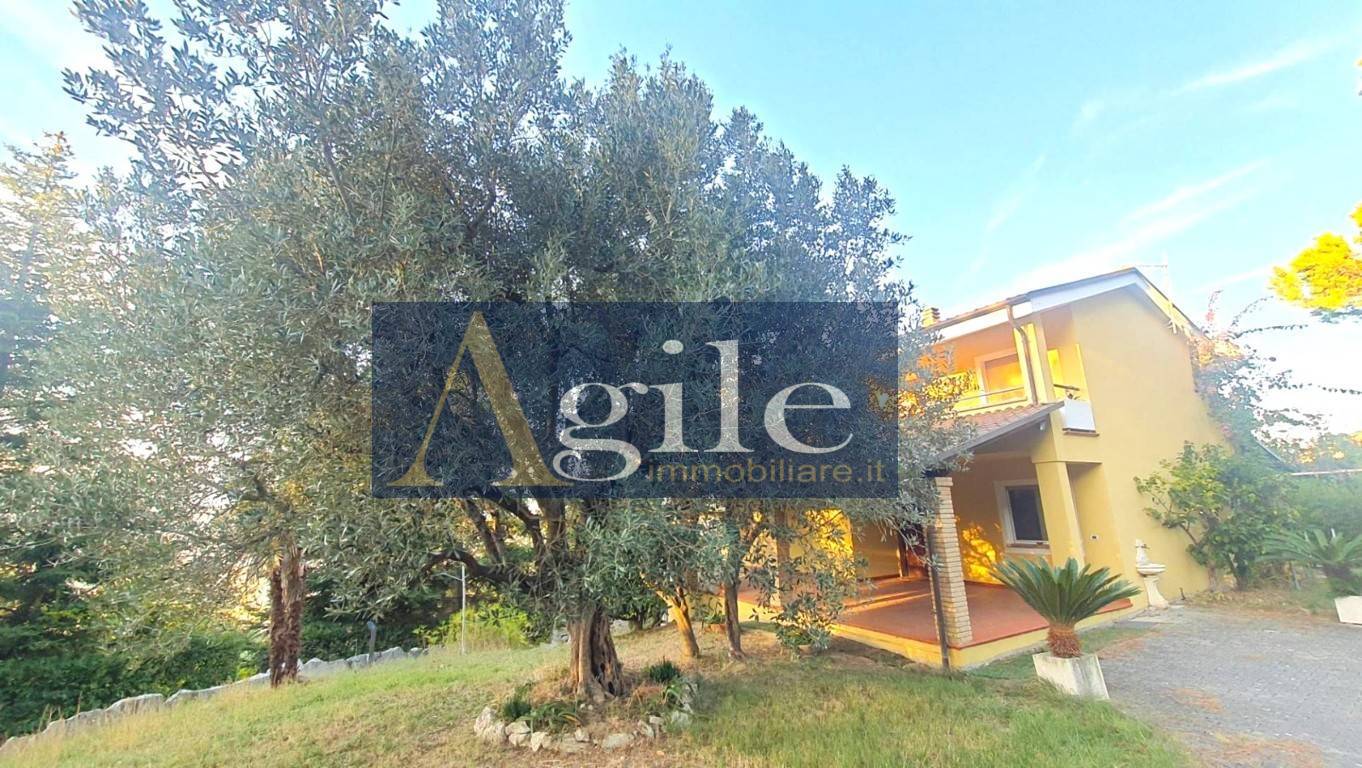 Villa in vendita a Colonnella