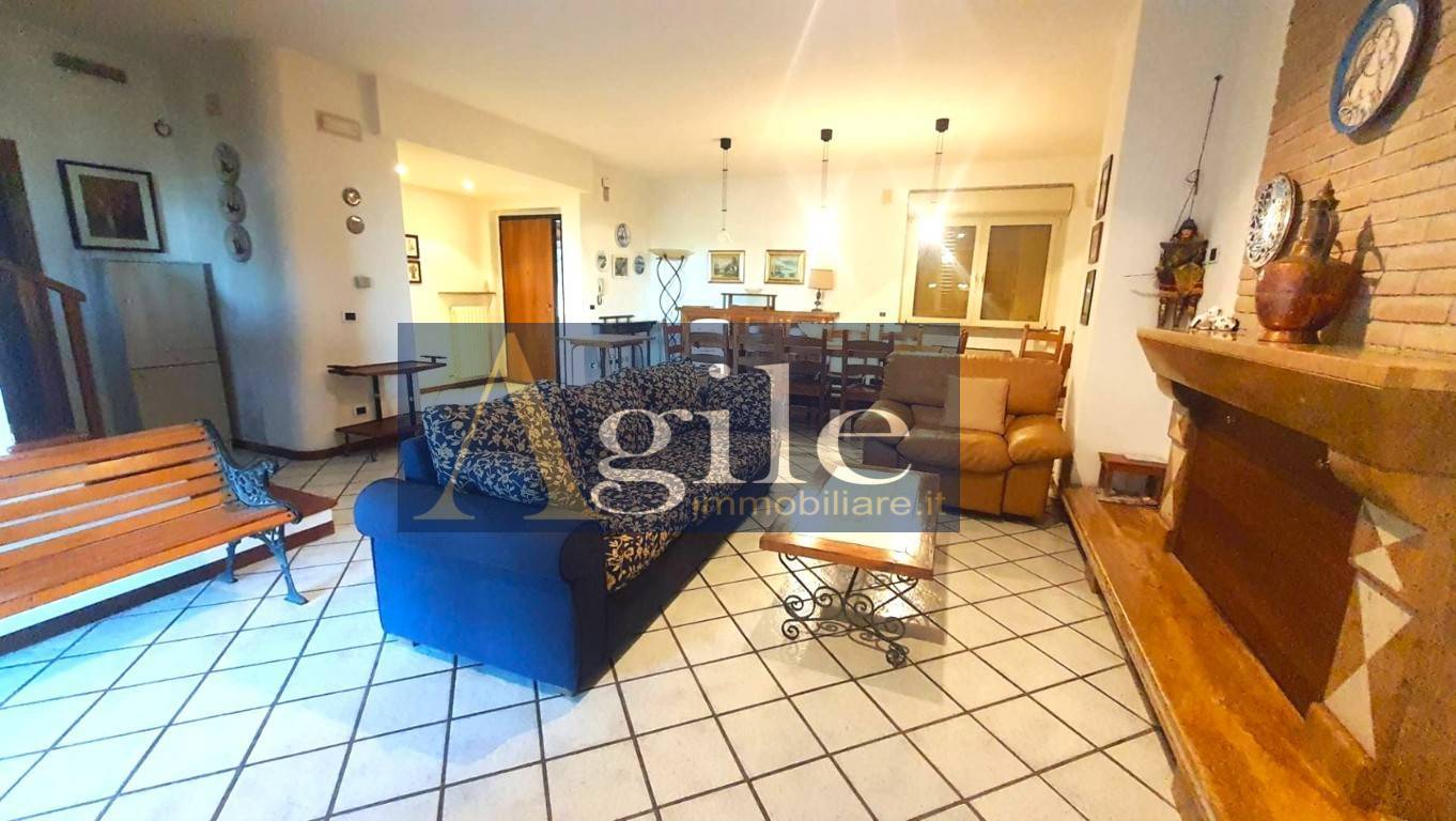 Villa in vendita a Colonnella