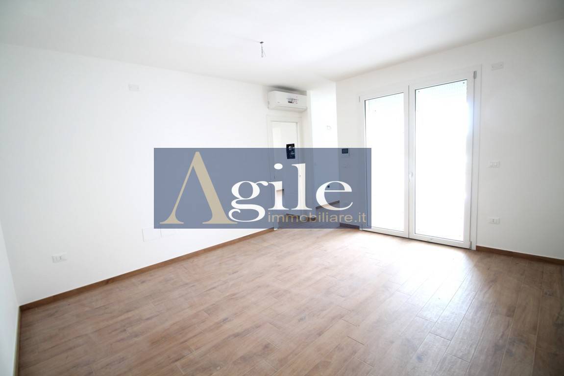 Appartamento in vendita a Tortoreto, Tortoreto Lido