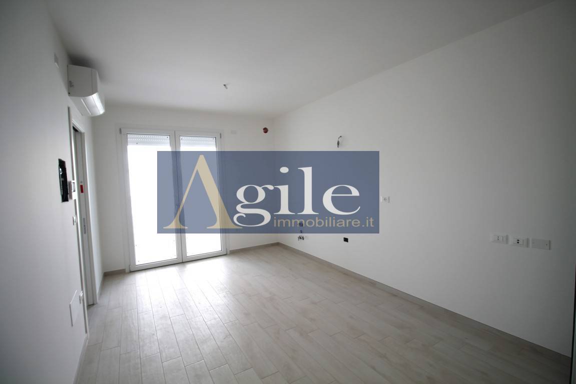 Appartamento in vendita a Tortoreto, Tortoreto Lido