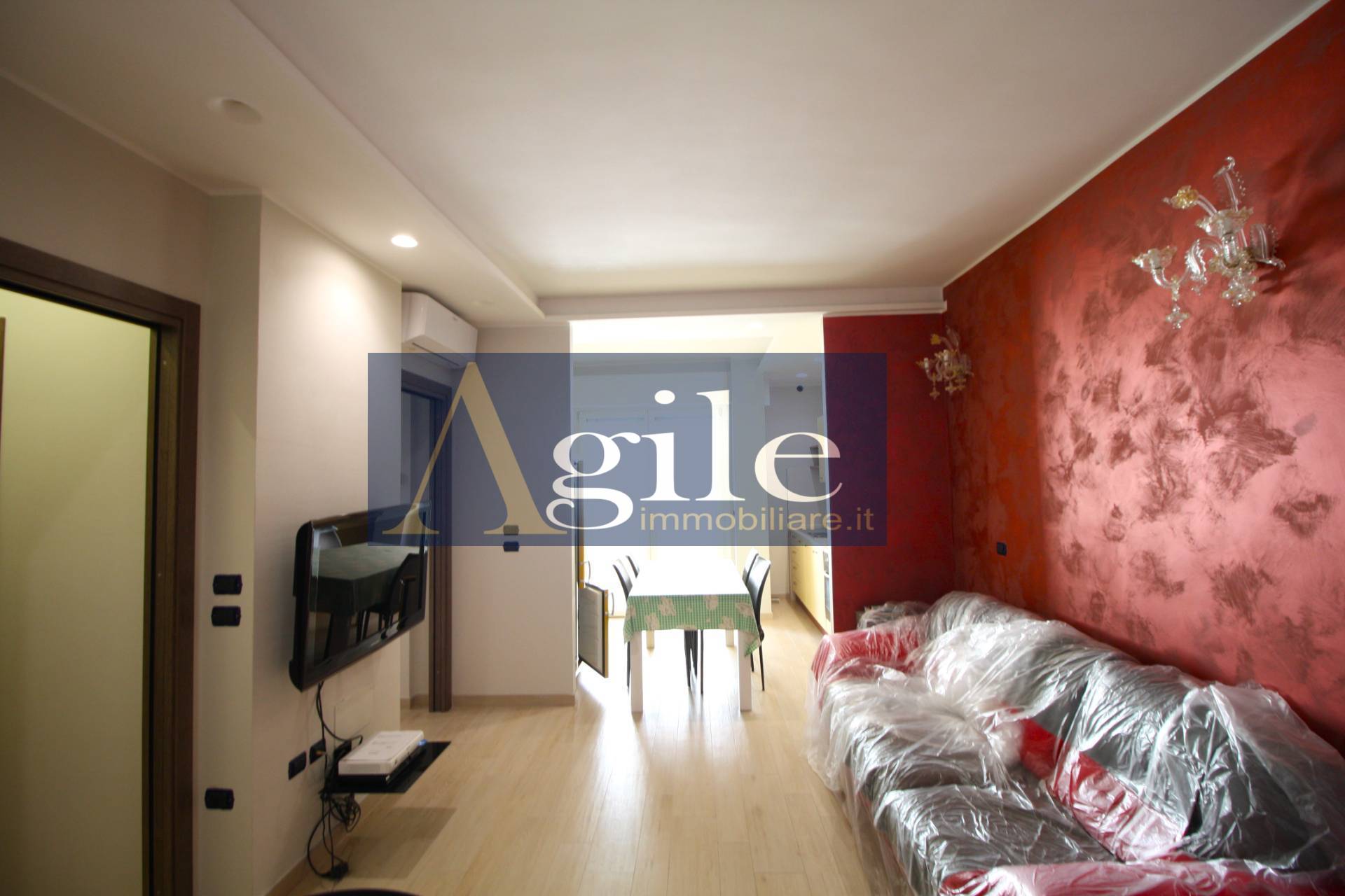 Appartamento in vendita a Alba Adriatica, Zona Mare