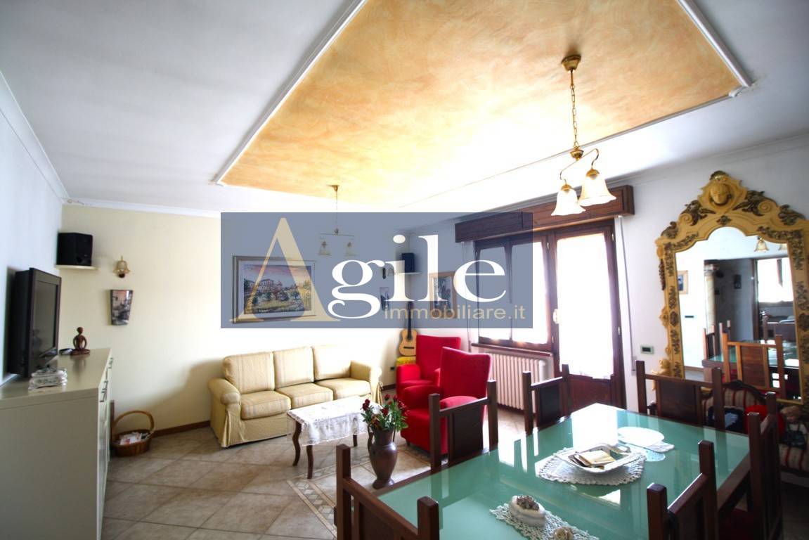 Appartamento in vendita a Alba Adriatica, Zona Mare