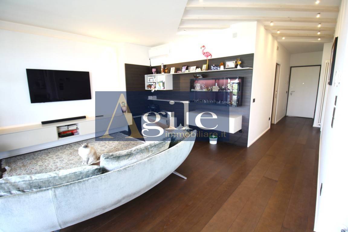 Appartamento in vendita a Alba Adriatica, Zona Mare