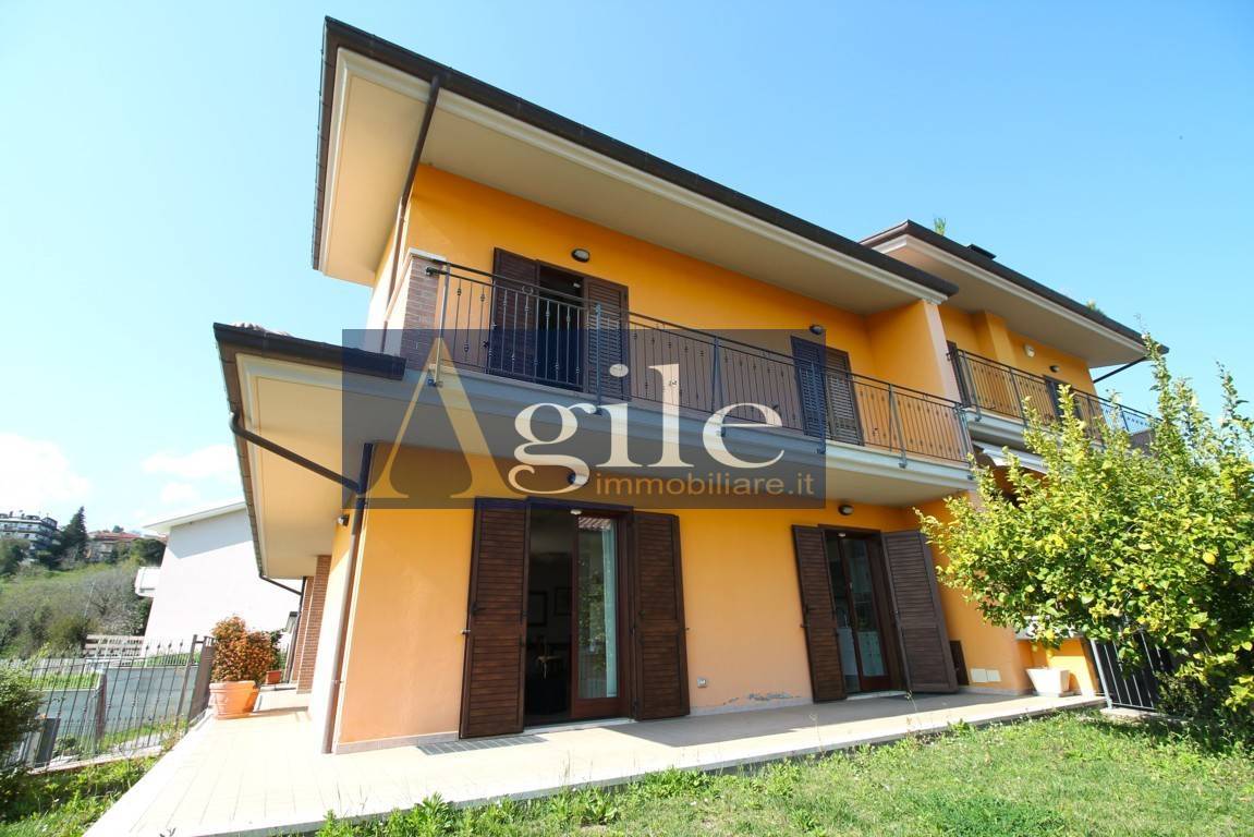 Villetta bifamiliare in vendita a Colli del Tronto, Villa San Giusepe